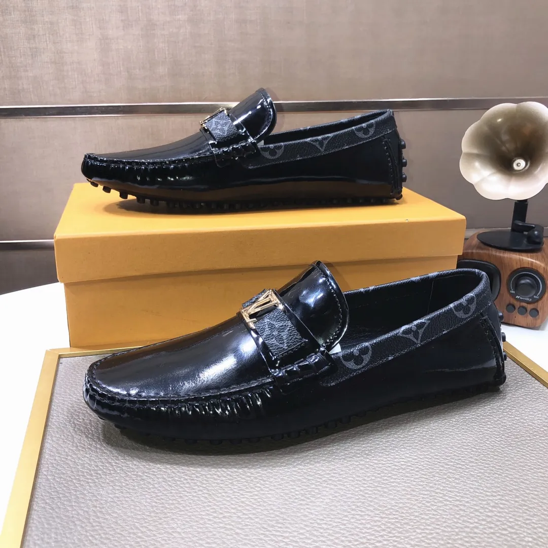 Men's men's shoes 💰420💰 [LV Doudou Shoes] (sheepskin lining) new model is on the market, available on the official website. The new Doudou shoes are processed into single-color materials, and the uppers are made of imported cowhide material. The body of the shoe is fully hemmed with mark thread, and is lined with imported original cowhide leather. The elegant shoe shape is super suitable for all-matching, and the size is 38-44.